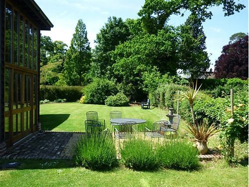 Oak Farm Barn Hotel Beyton Exterior photo